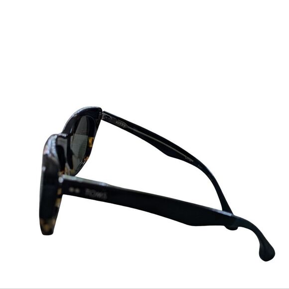 Toms Tortoiseshell And Ombre Arms (Temples) Sunglasses - Picture 3 of 5